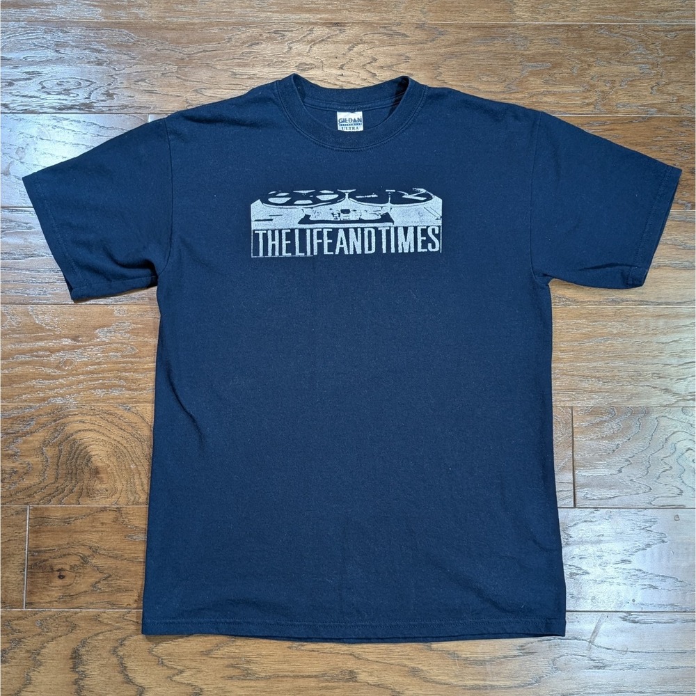 The Life And Times Band Tour T‎ Shirt Vintage 4 Track Recorder Medium (20x26.5)